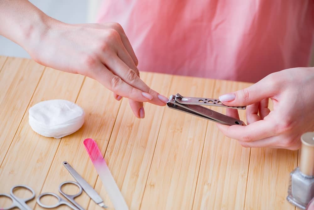 Ways to Cut Your Acrylic Nails - Home Nail Clipper Method