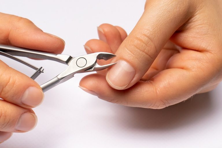 The 5 Best Cuticle Nippers for Dry and Damaged Cuticles NailDesignCode