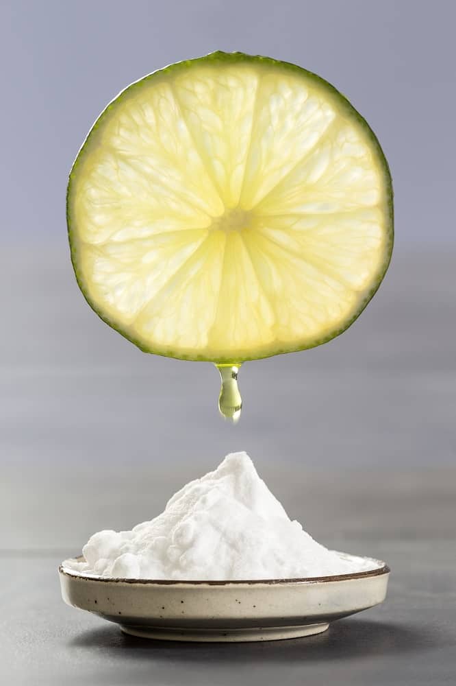 baking soda and lemon to remove brown shade