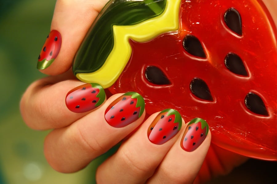 dark red nails for summer