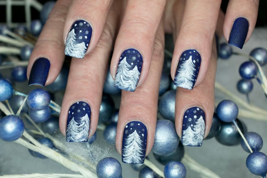 navy blue winter nails