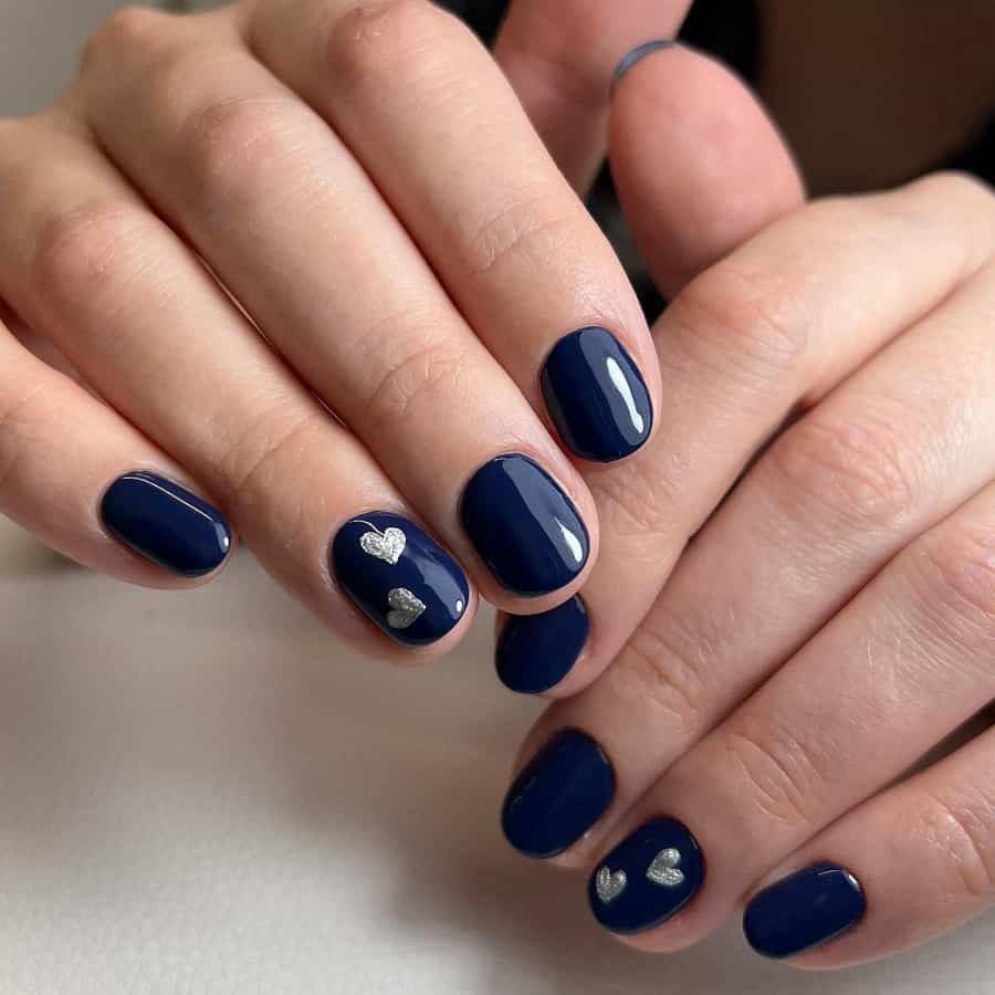 round navy blue nails