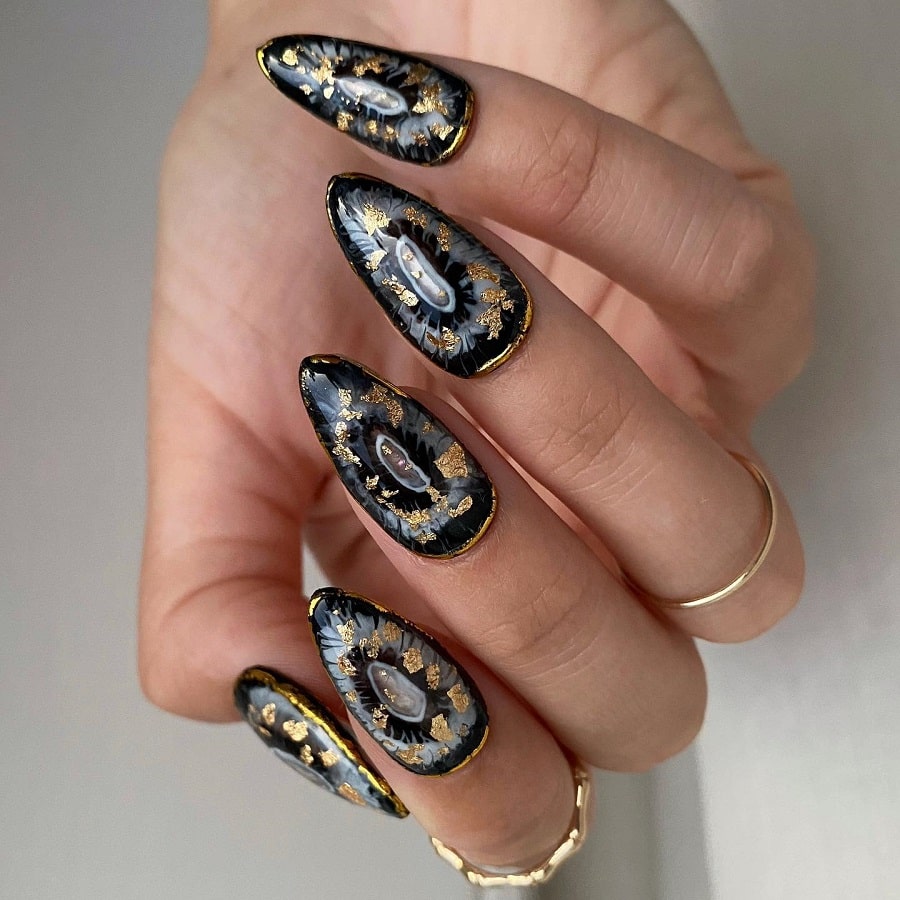 black geode nail art