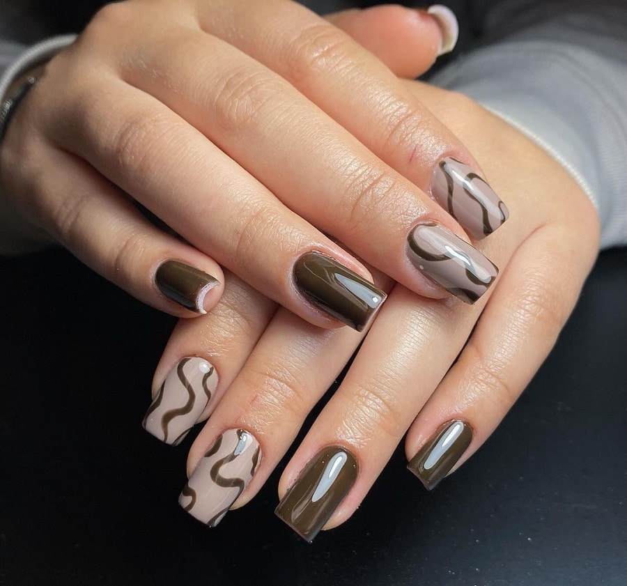 dark taupe brown nails with design