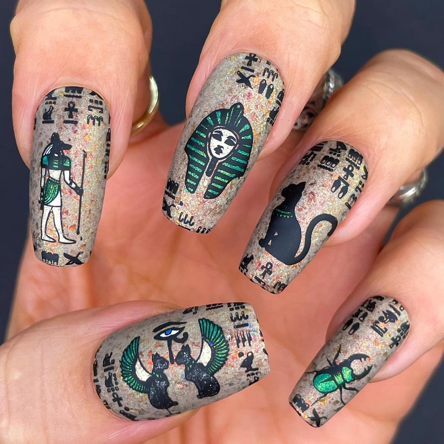 egyptian inspired nails