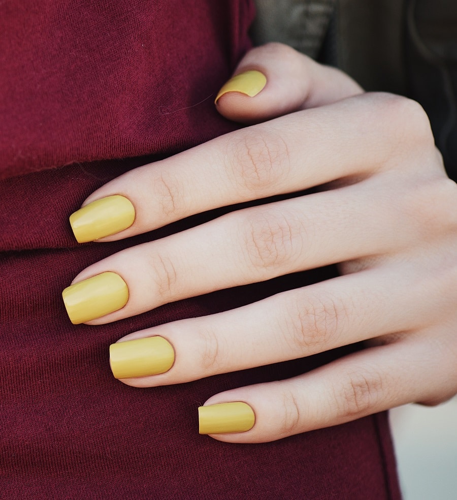 light mustard yellow nails