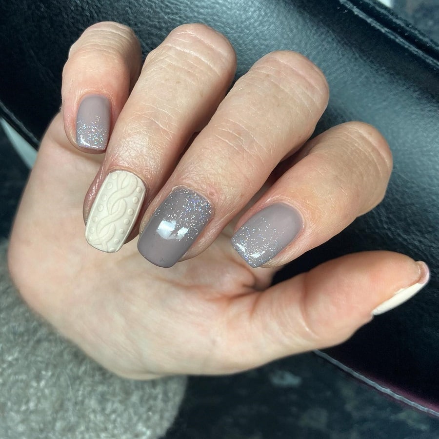 taupe color nail art