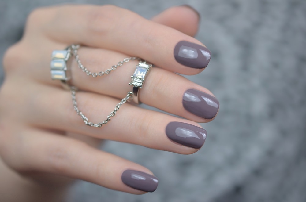 20 Stunning Taupe Nail Colors for a Classy Manicure