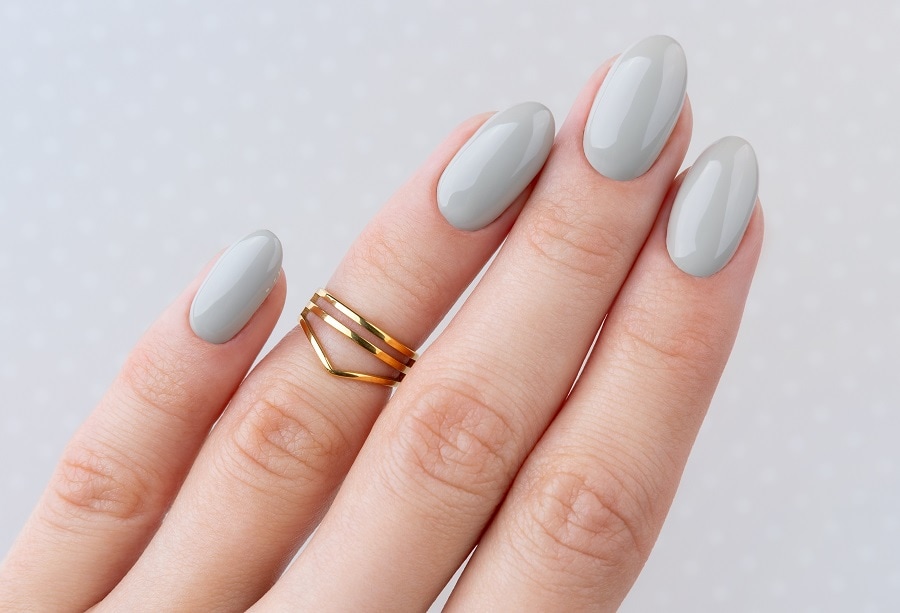 gray nail color for cool skin tone
