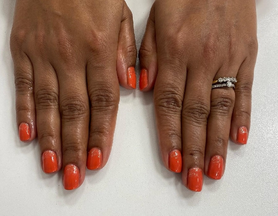 short gel nails on dark skin